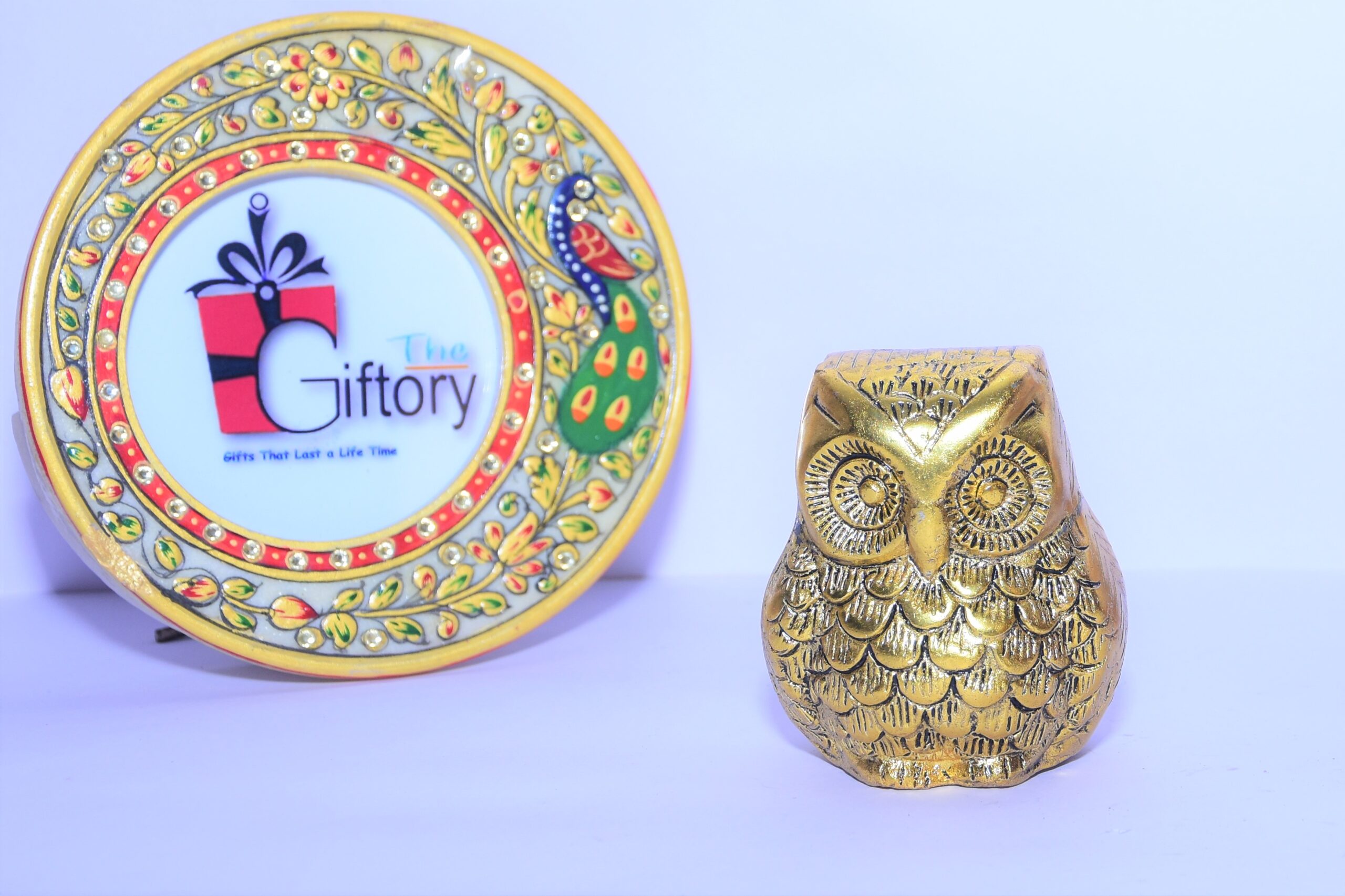 Owl Figurine in Alloy Metal – Antique Finish