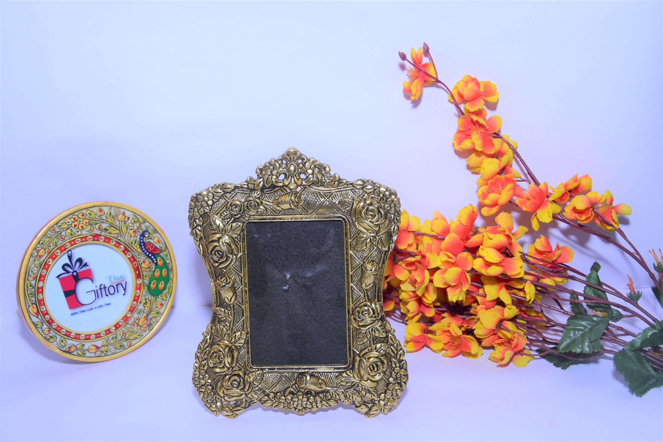 Gold Plated Photo Frame Antique Floral Motif Victorian Style Metal Photo Frame