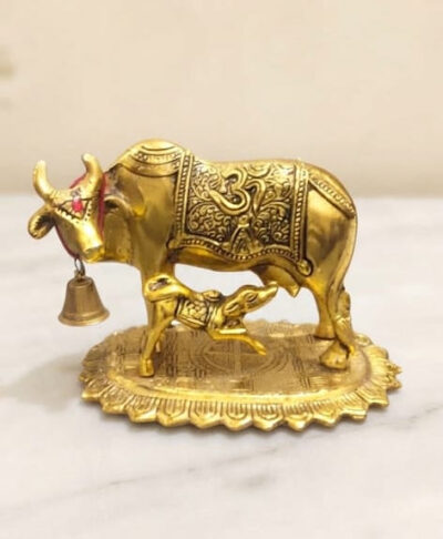 Pure Brass Finish Medium Kamdhenu Cow and Calf Statue - Auspicious Vastu Jasta Gau Mata Decorative Figurine with Holy Om Carving for Pooja Mandir, Home Decor & Gifting By The Giftory